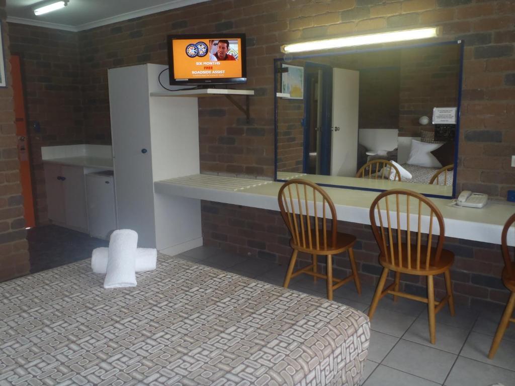 Cattleman'S Rest Motor Inn Charters Towers Room photo