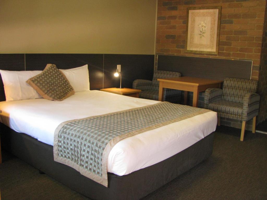 Cattleman'S Rest Motor Inn Charters Towers Room photo